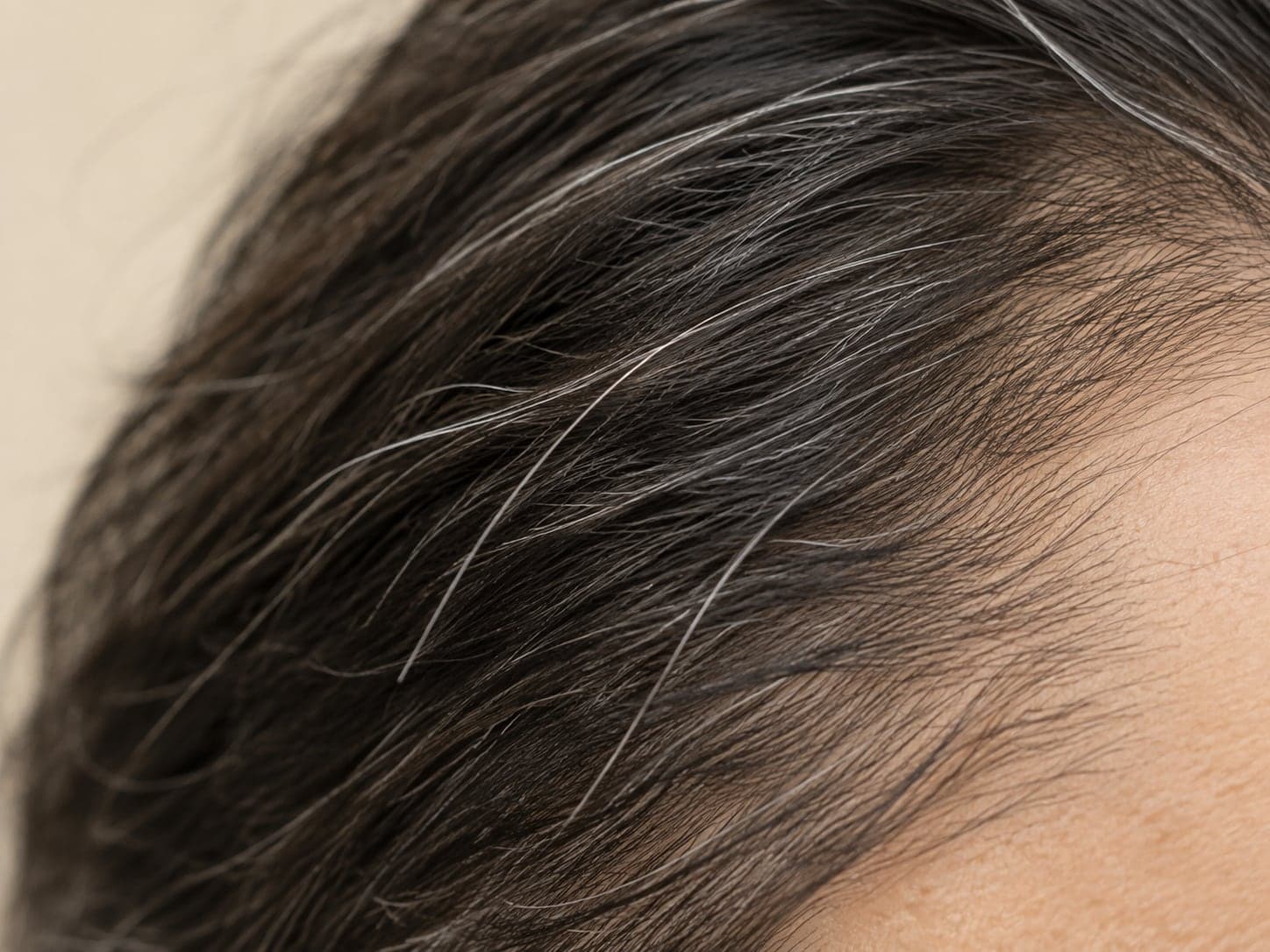 Scattered early gray strands